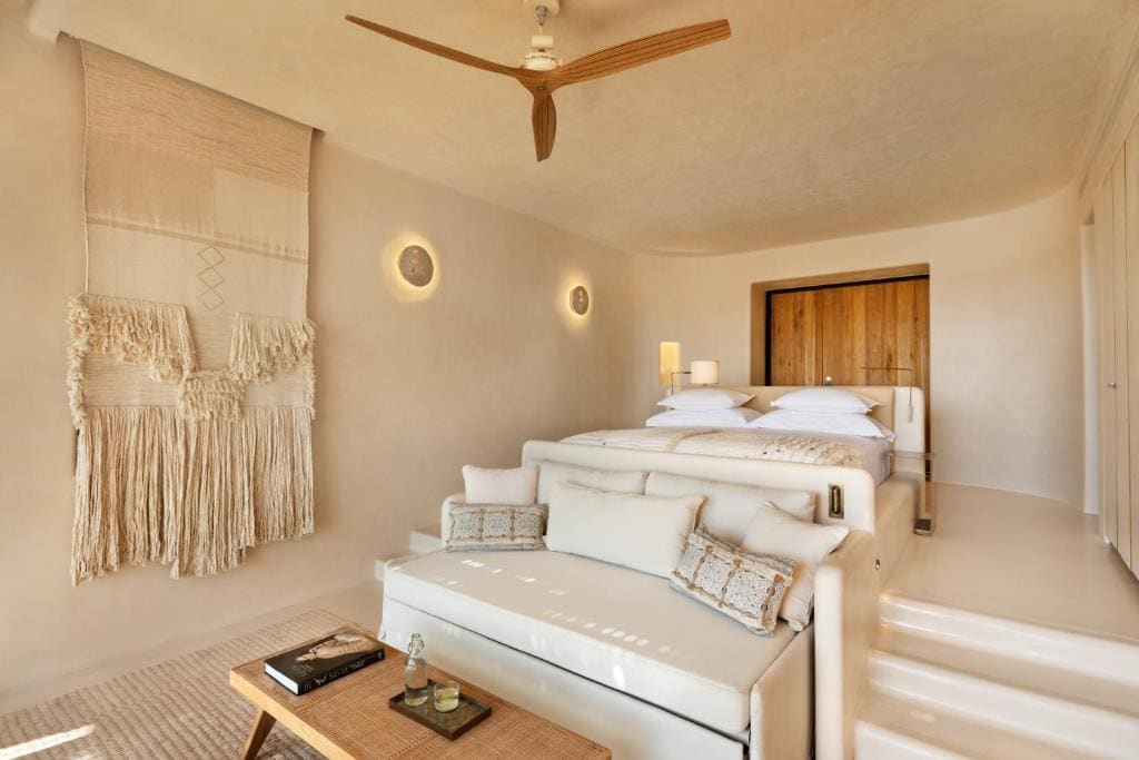 Hideaway Pool Suite room - Image 2