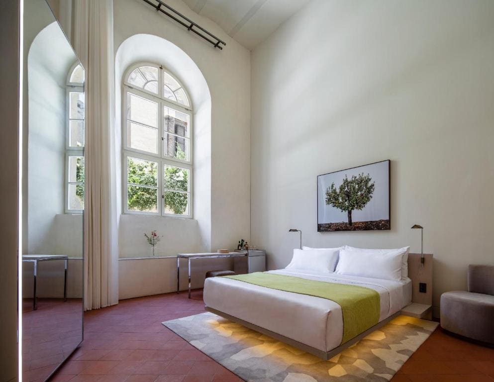 Deluxe Historic Wing room - Image 2