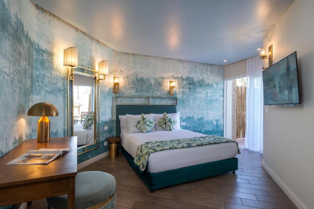 U Superior Room with Private Pool room - Image 1