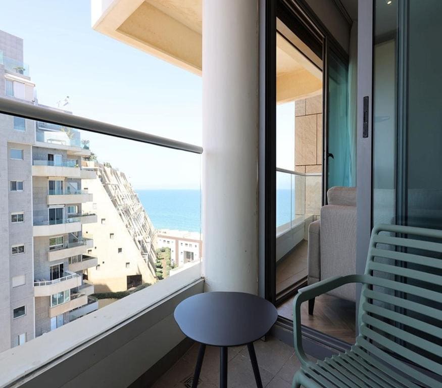Play Suite with Sea View room - Image 2