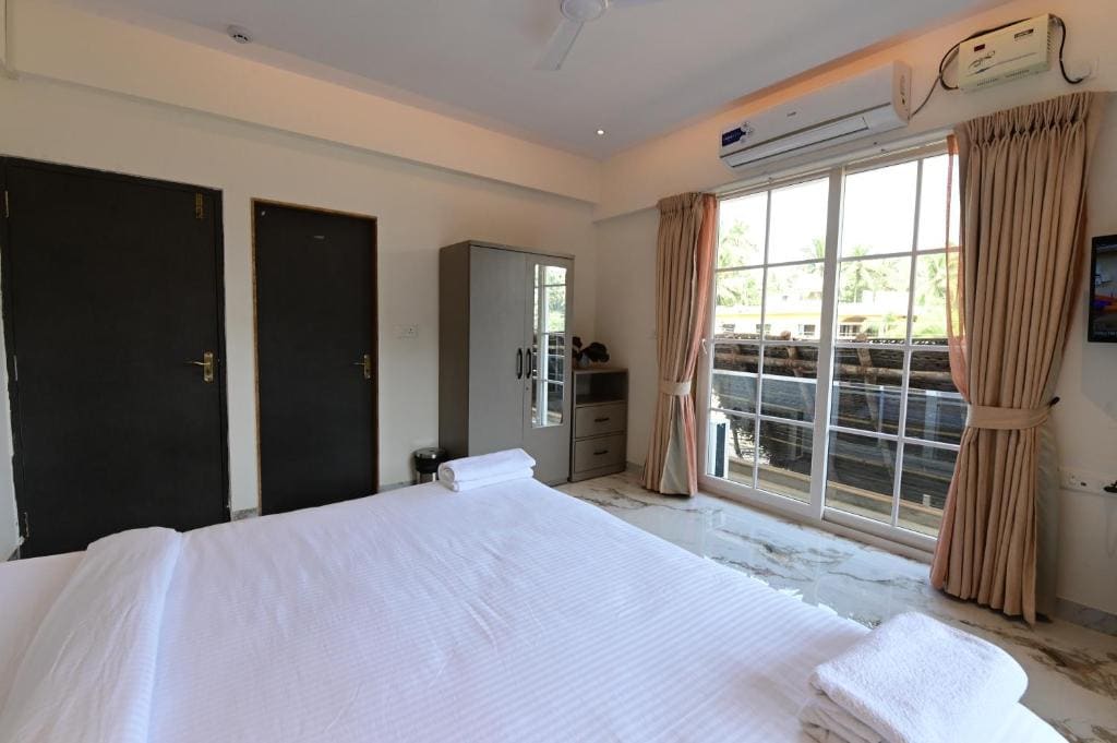 Executive Suite room - Image 3