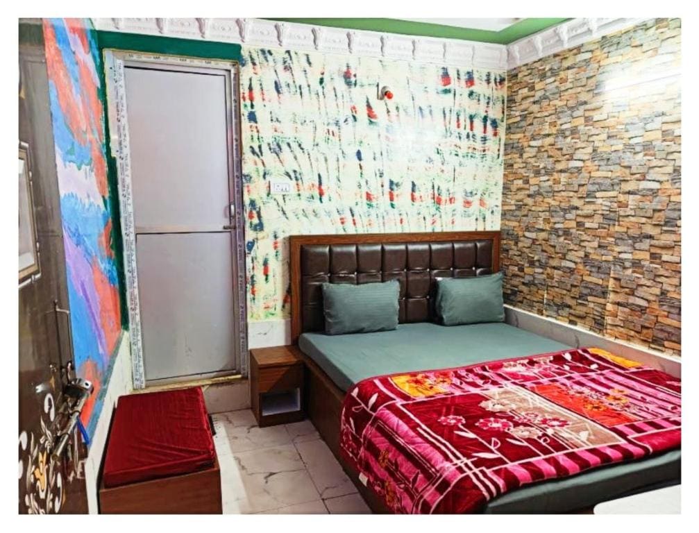 Standard King Room room - Image 3