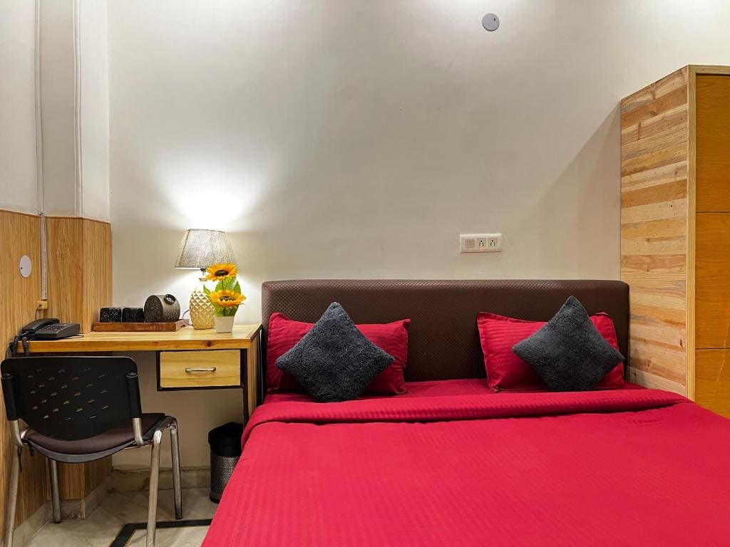 Deluxe Room room - Image 1