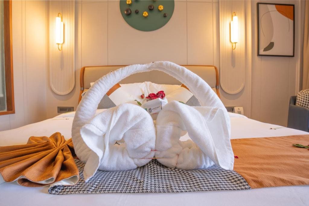 Junior Suite with Balcony room - Image 2