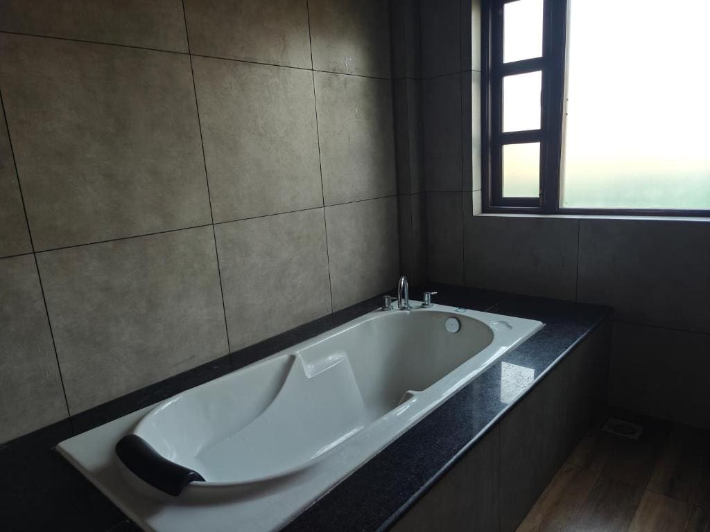 Superior Double Room room - Image 3