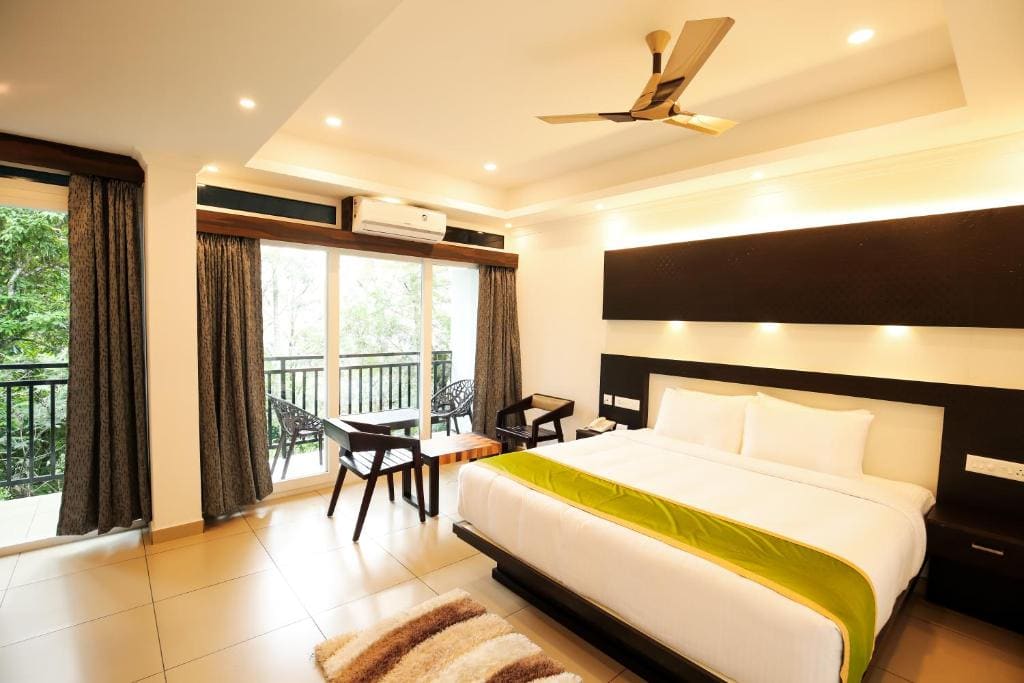 Deluxe Double Room room - Image 3