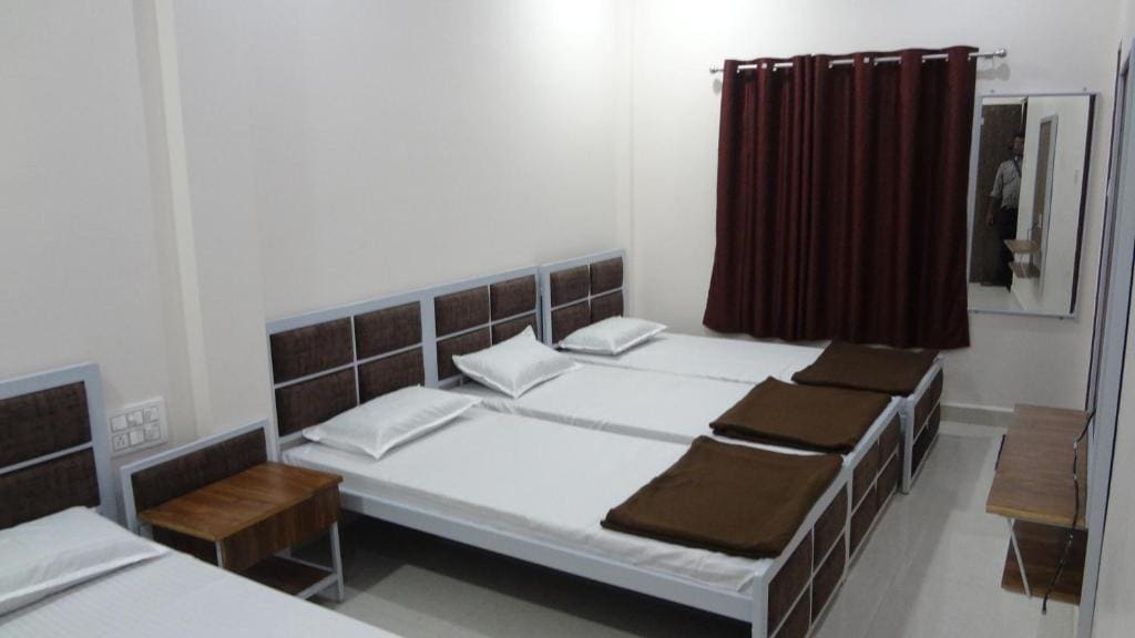 Quadruple Room with Bathroom room - Image 1