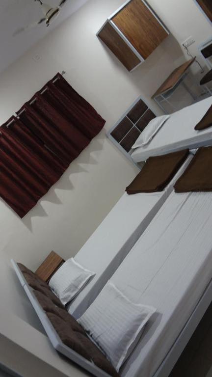Triple Room with Private Bathroom room - Image 1