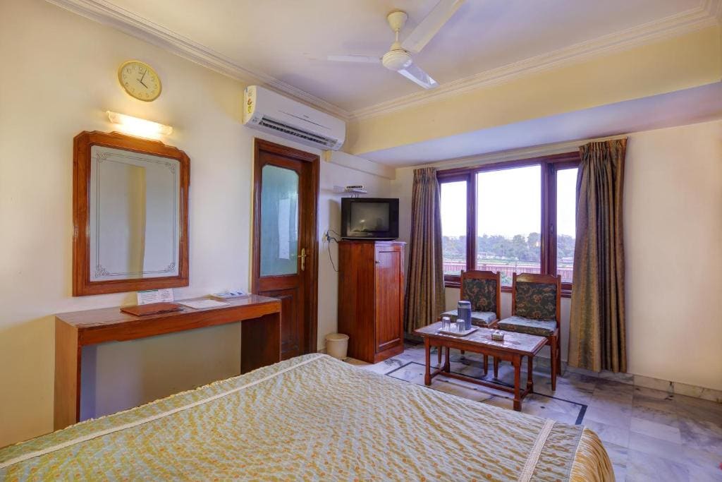 Deluxe Double Room room - Image 3