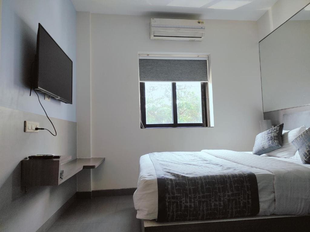 Room room - Image 1