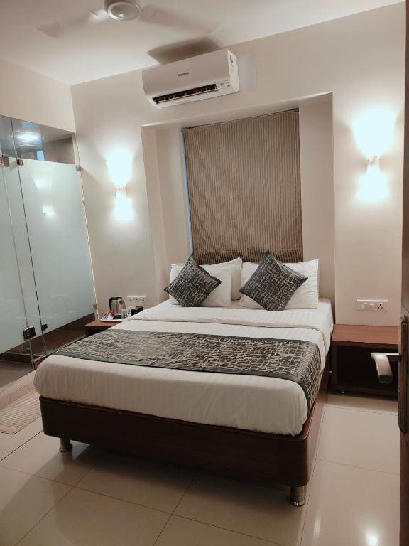 Room room - Image 2