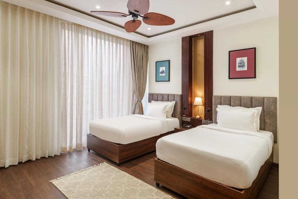 Elegant Twin Bed Room room - Image 2