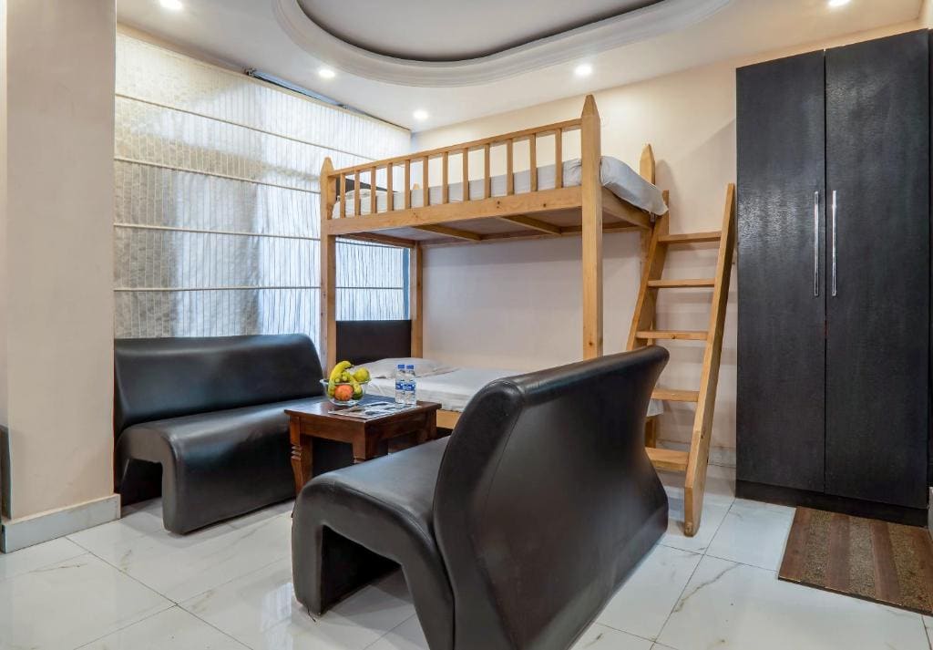 Deluxe Family Room room - Image 3