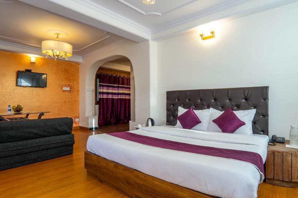Deluxe Family Suite room - Image 3