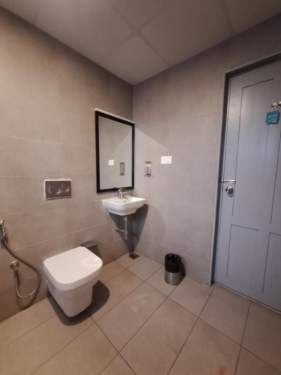 Deluxe Family Room room - Image 3