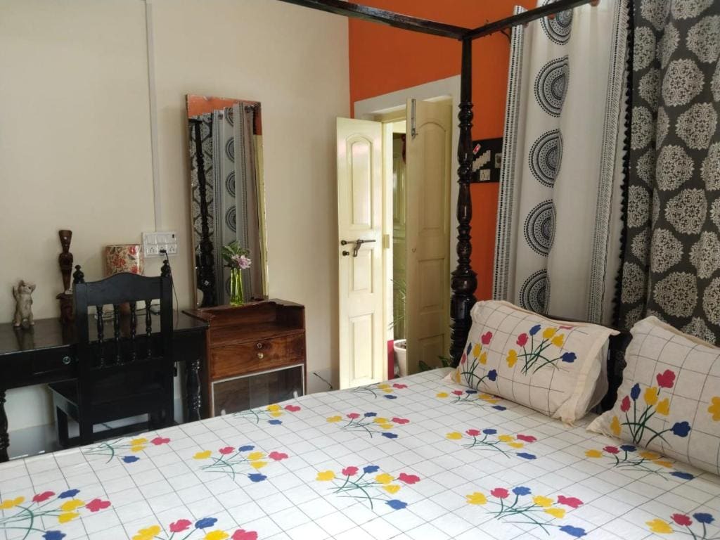 Deluxe Double Room with Balcony room - Image 1