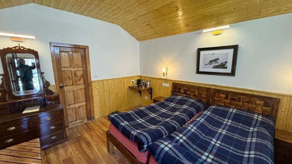 Small Double Room room - Image 1