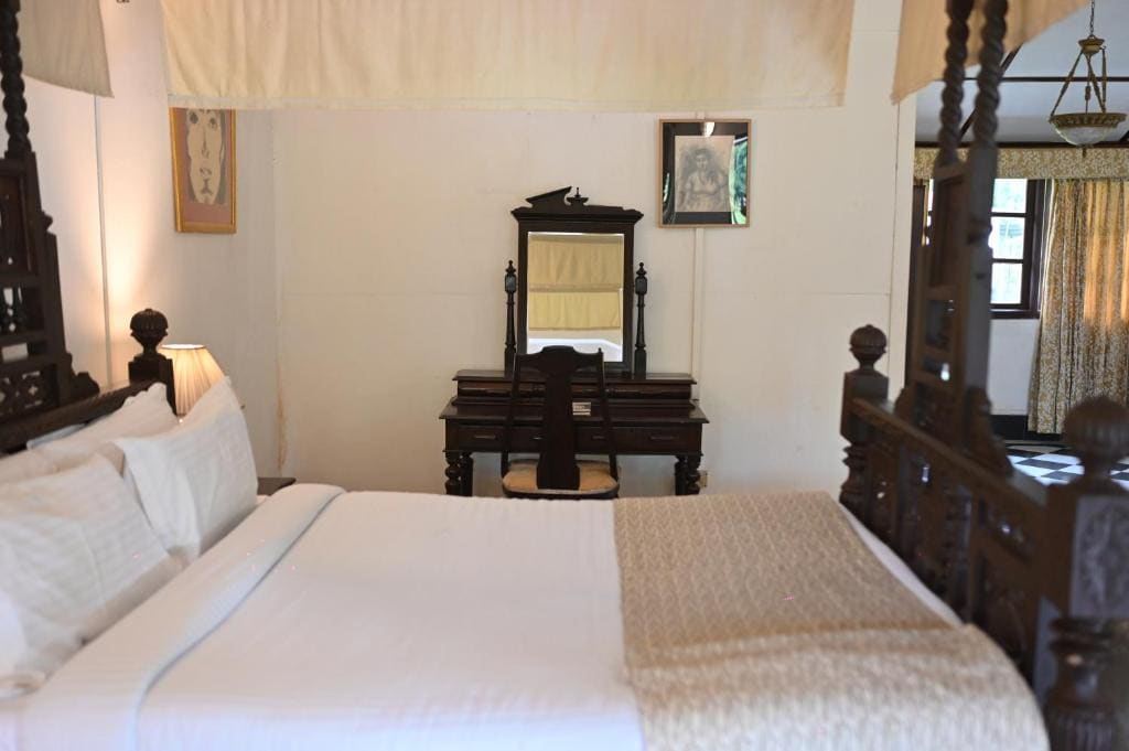 Deluxe Queen Room room - Image 1