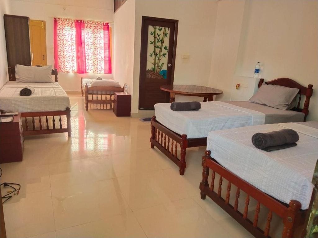 Family Room room - Image 1