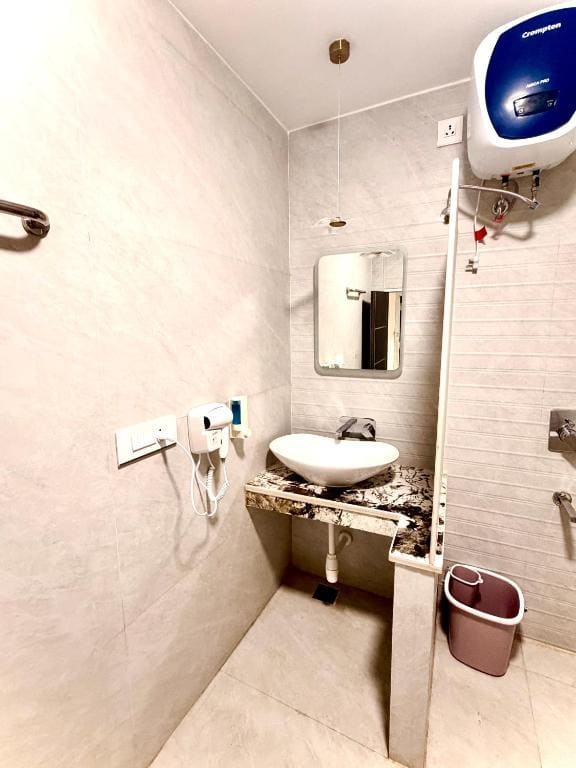 Duplex Studio room - Image 3