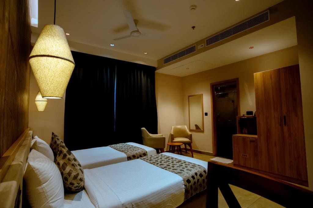 Deluxe Twin Room room - Image 1