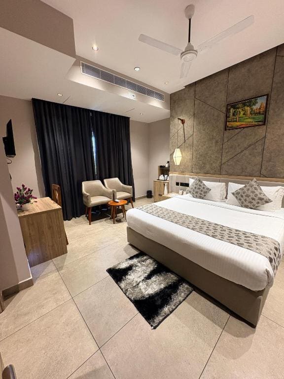 Suite room - Image 1