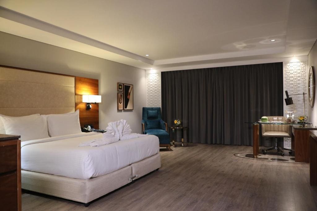 Deluxe Room room - Image 1