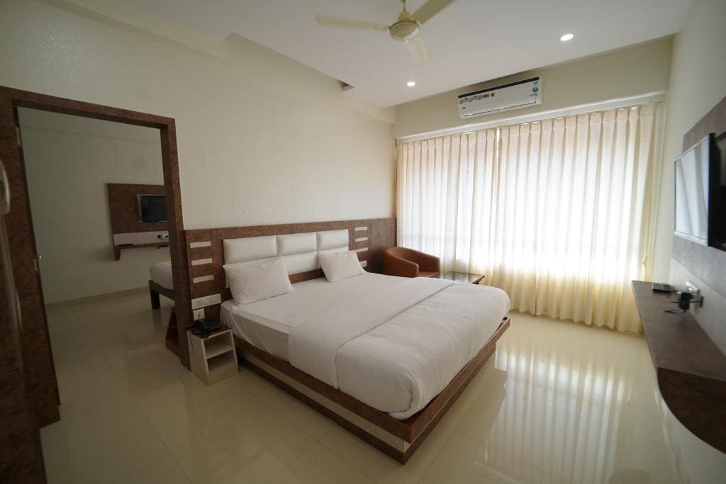 Premium Quadruple Room room - Image 2