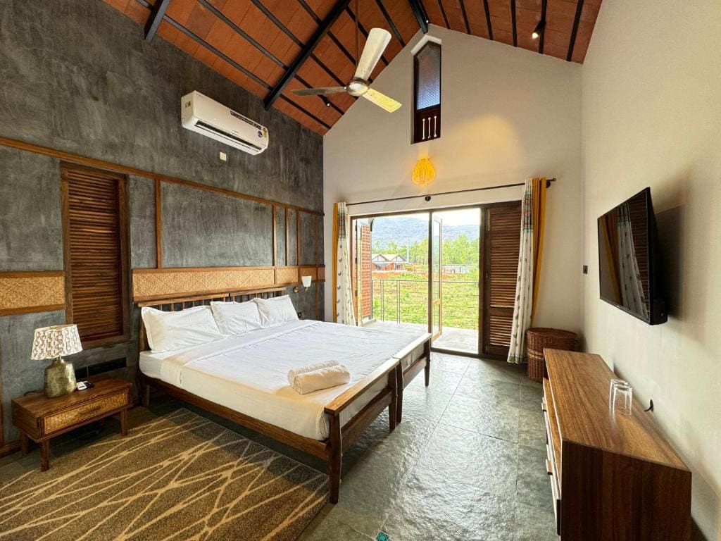 Double Room with Mountain View room - Image 2