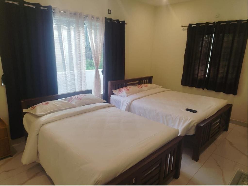 Deluxe Double Room room - Image 3