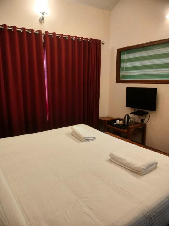 Deluxe Room room - Image 1