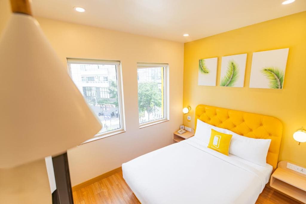 Deluxe Queen Room room - Image 1