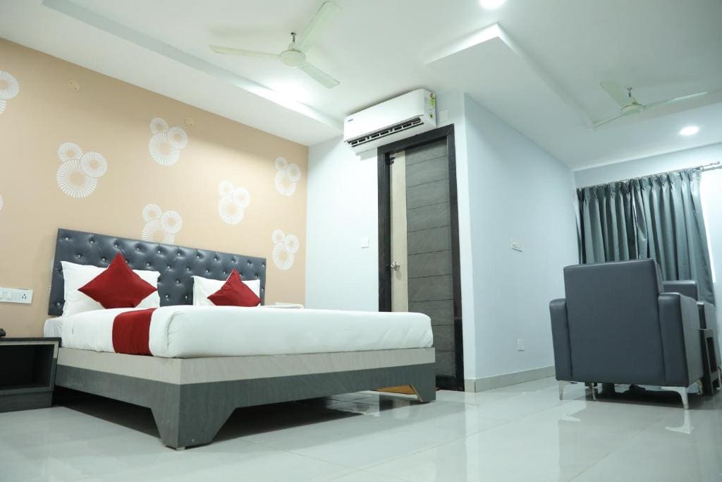 Deluxe Room room - Image 3