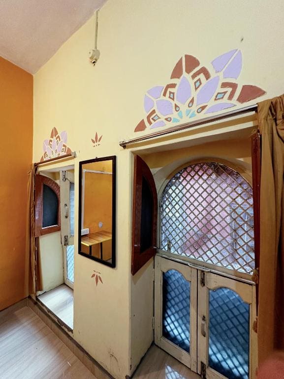 Economy Double or Twin Room room - Image 3