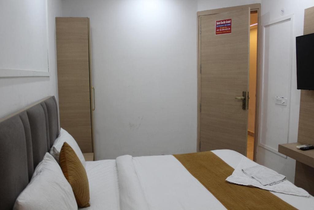 Deluxe Double Room room - Image 1