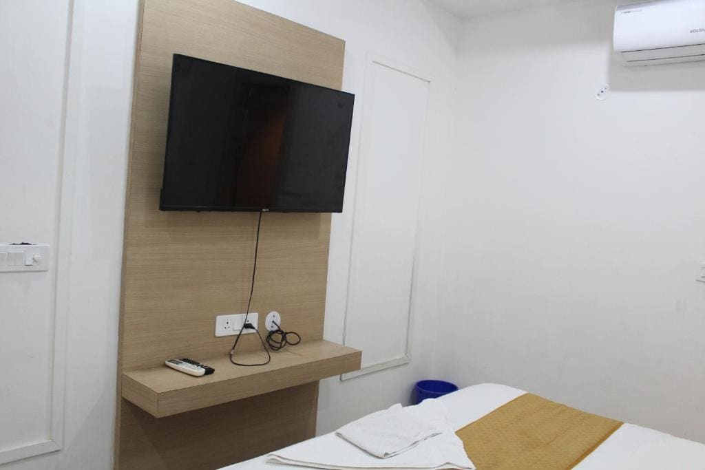 Deluxe Double Room room - Image 3