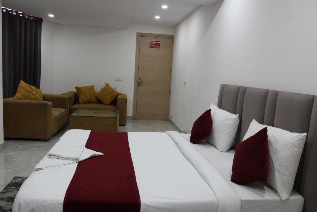 Suite room - Image 1