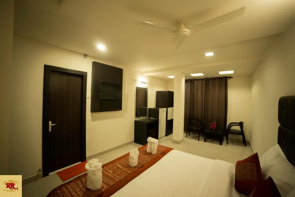 Deluxe Double Room room - Image 2