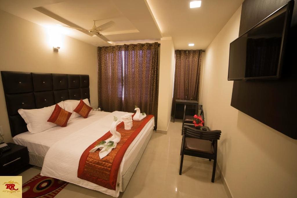 Deluxe Double Room room - Image 1