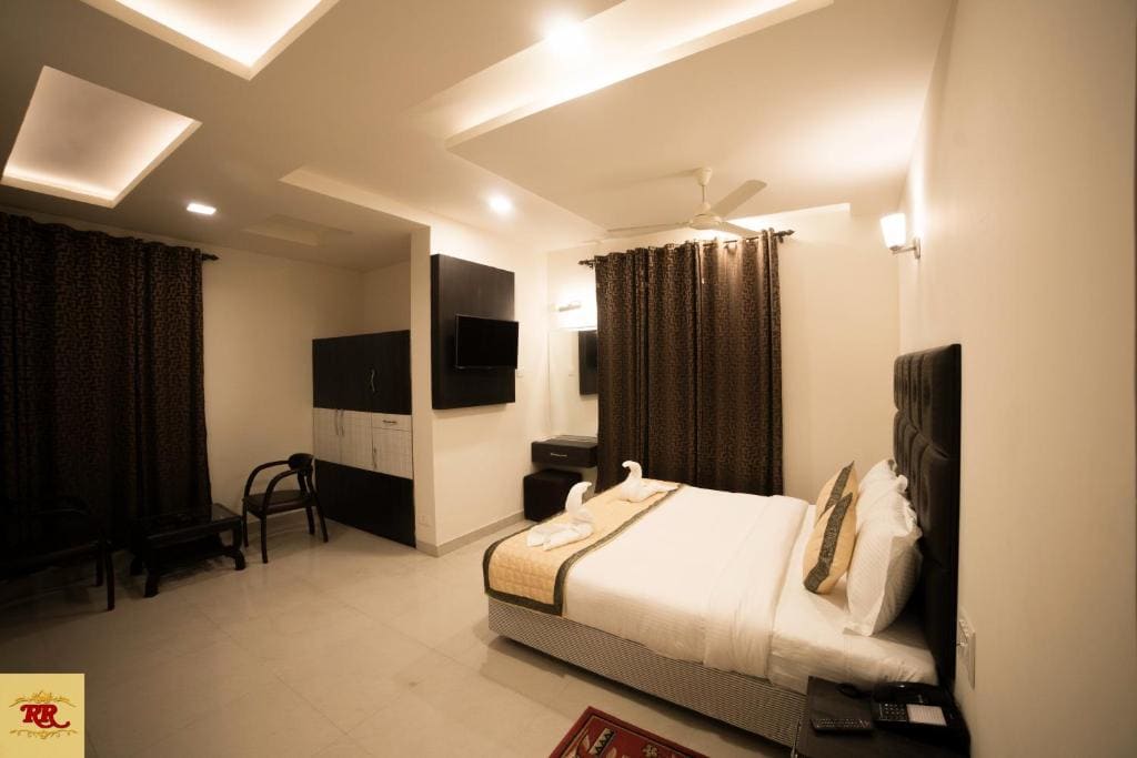 Family Room room - Image 1