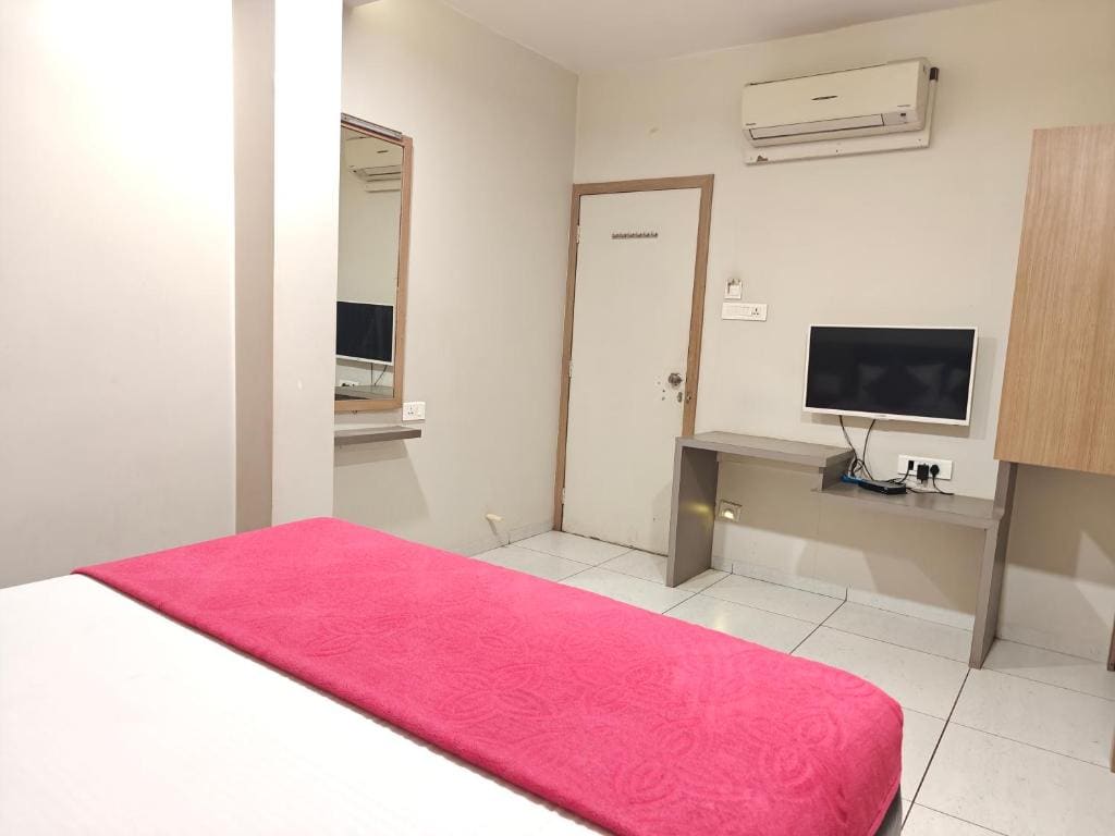 Deluxe Double Room room - Image 3