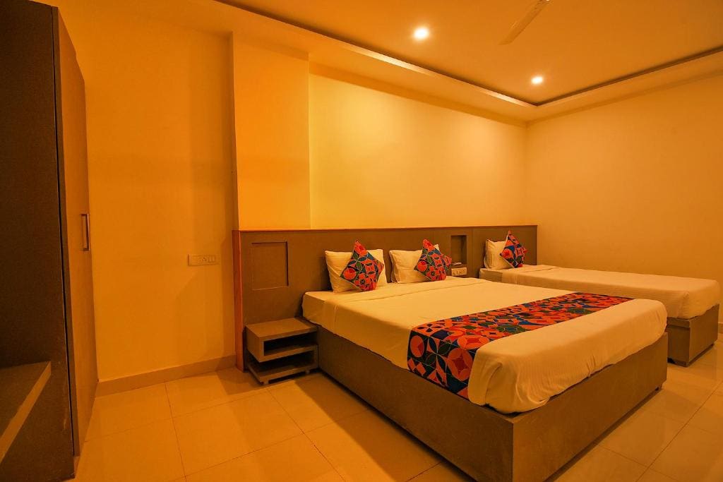 Family Room room - Image 1