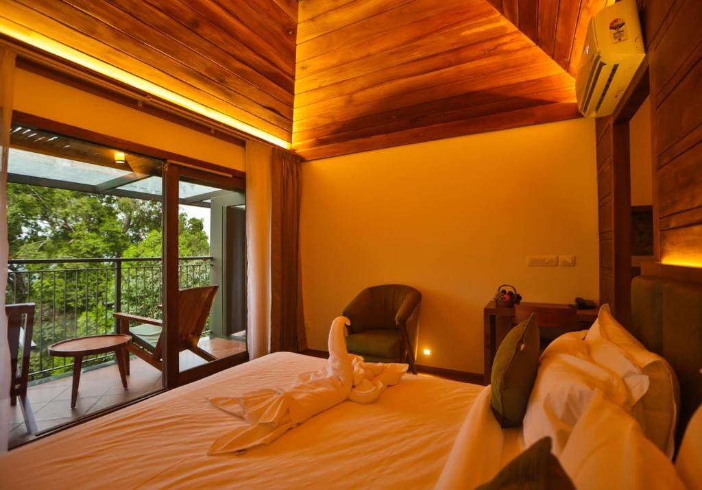 Double Room with Mountain View room - Image 1