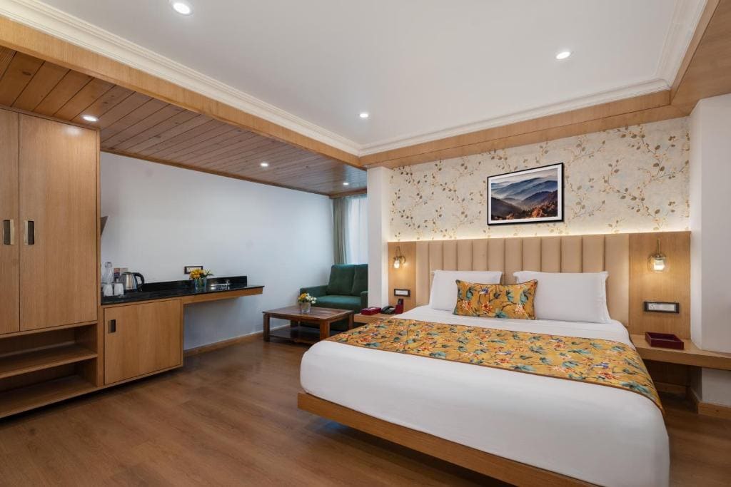 Deluxe Room With Sofa cum bed room - Image 1