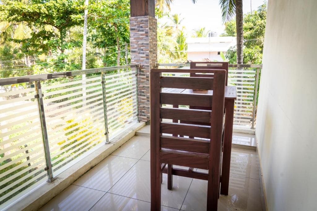 King Room with Balcony room - Image 2