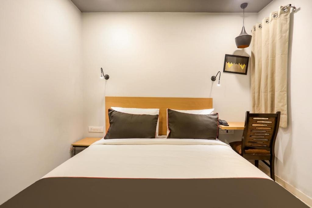 Classic Triple Room room - Image 2