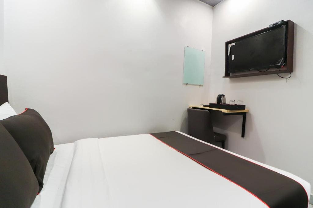 Classic Triple Room room - Image 2
