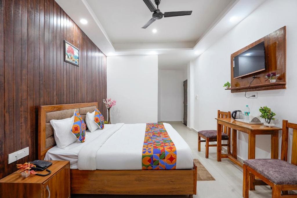 Deluxe Room room - Image 1