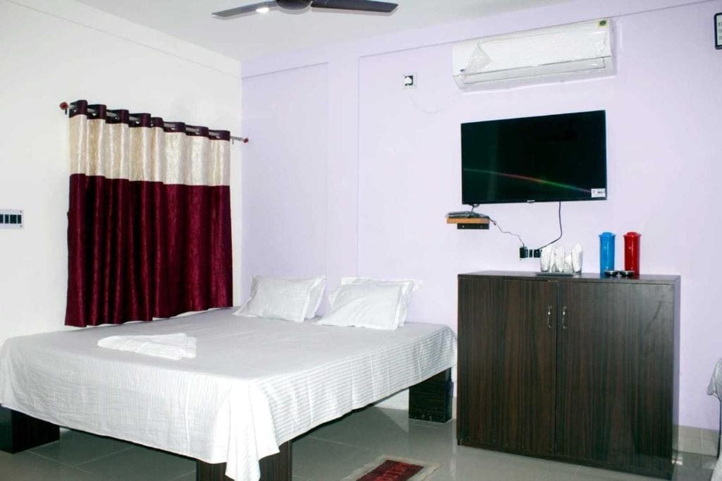 Classic Triple Room room - Image 3