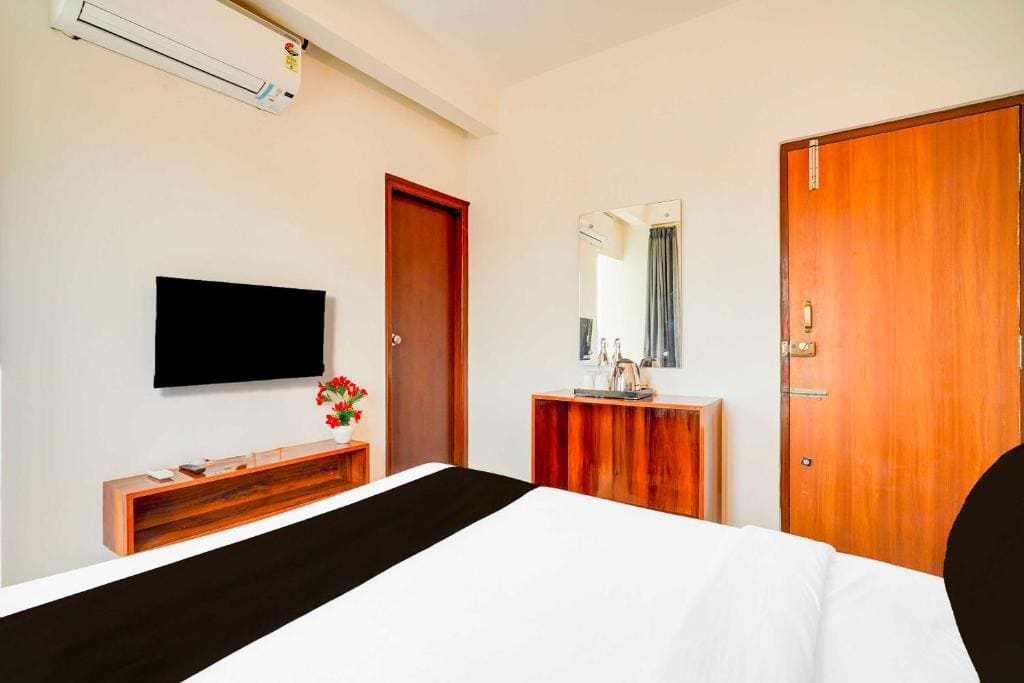 Classic Triple Room room - Image 2